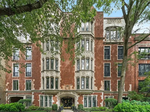 500 W Barry Ave APT 2E, Chicago, IL 60657