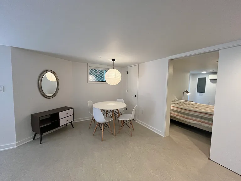 503 Quincy St NW #B — Photo 4