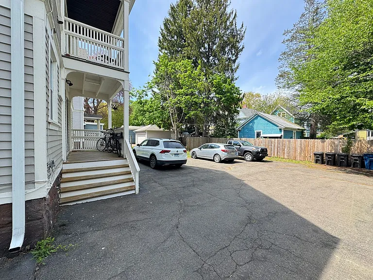 323 Willow St #325 — Photo 15