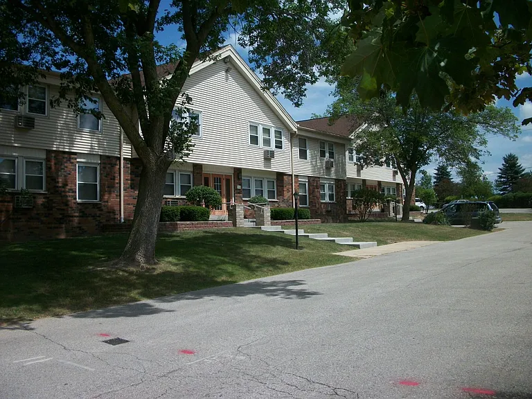 Morningside Hills Apartments-Waukesha — Photo 6