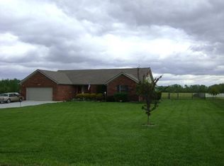 2050 N Fort Wayne Rd, Rushville, IN 46173