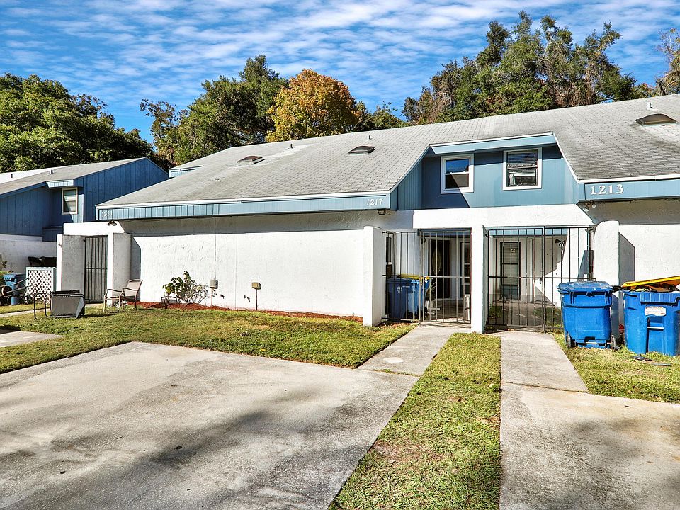 1st image of 1217 Bayshore Dr N