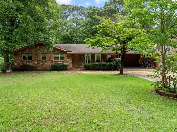 4906 Emerald Bay Dr, Northport, AL 35473