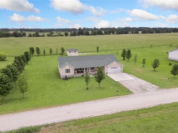 83 Old Carpenter Ln, Harrison, AR 72601