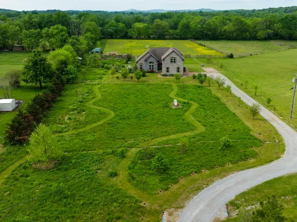 3936 Big Springs Rd, Lebanon, TN 37087