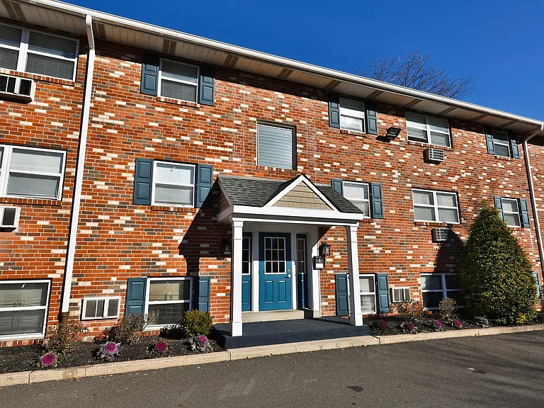 Martoni Apartments — Photo 7