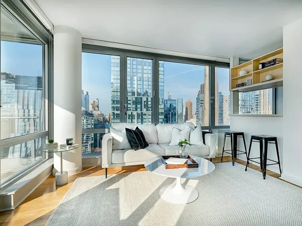 601 W 57th St, New York, NY