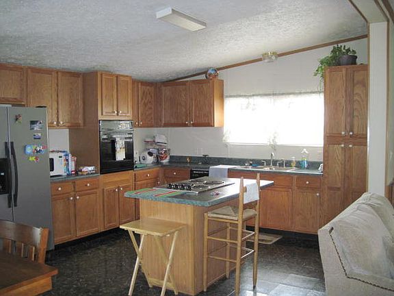 5th image of 221 Toms Creek Trl