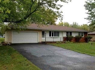 304 Warren Ave, Hillsdale, IL