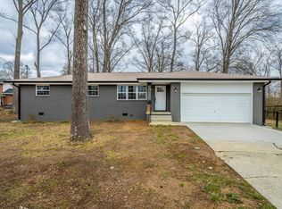 6 Howard Cir, Fort Oglethorpe, GA 30742