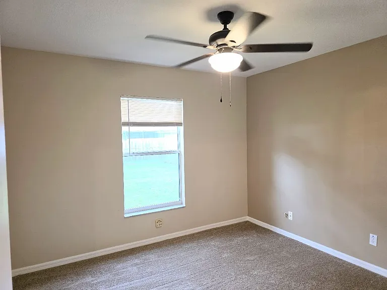 9676 N Jourden Dr — Photo 8