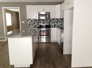 28 Airlane Dr, Clearfield, UT 84015