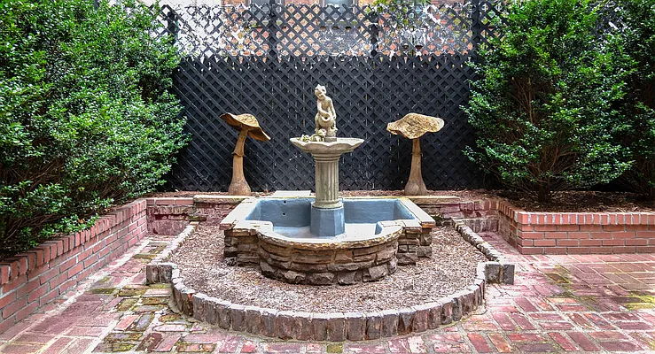 Rented by Nest Seekers International | media 33