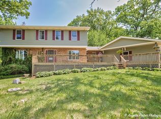 8807 Dorr Rd, Wonder Lake, IL 60097