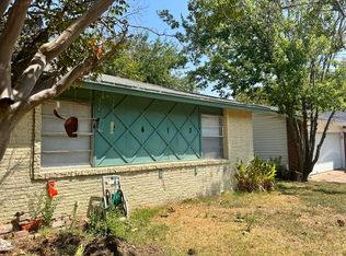 2413 Greenway St, Arlington, TX 76010