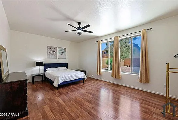 6635 S 45th Gln — Photo 9