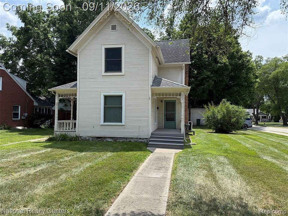 1st image of 831 W Main St