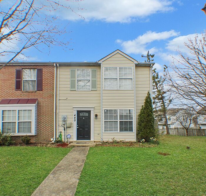 1st image of 440 Thistle Pl