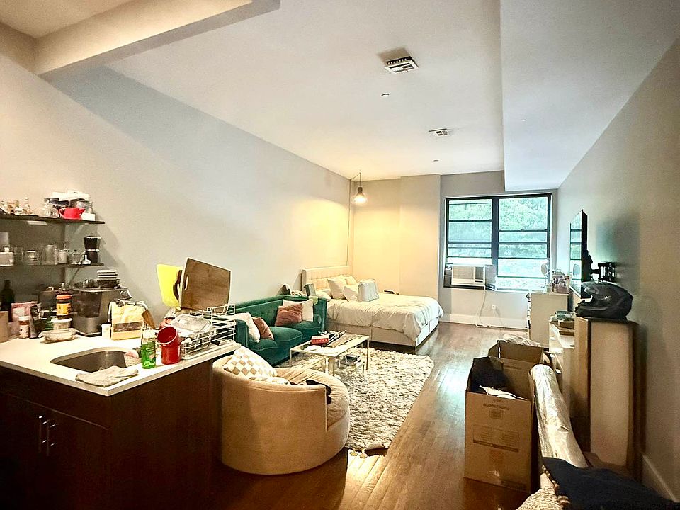 1st image of 41 Kosciuszko St #235