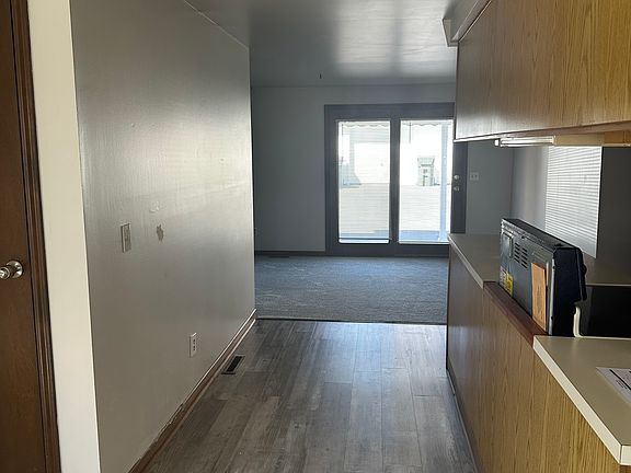 5th image of 1341 Pierce Ave #1