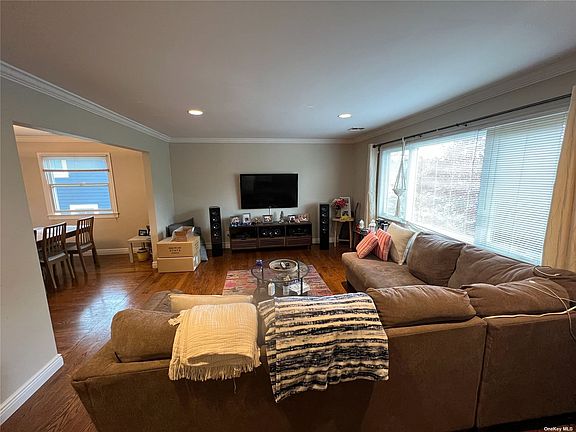 2nd image of 152 Hillside Ave
