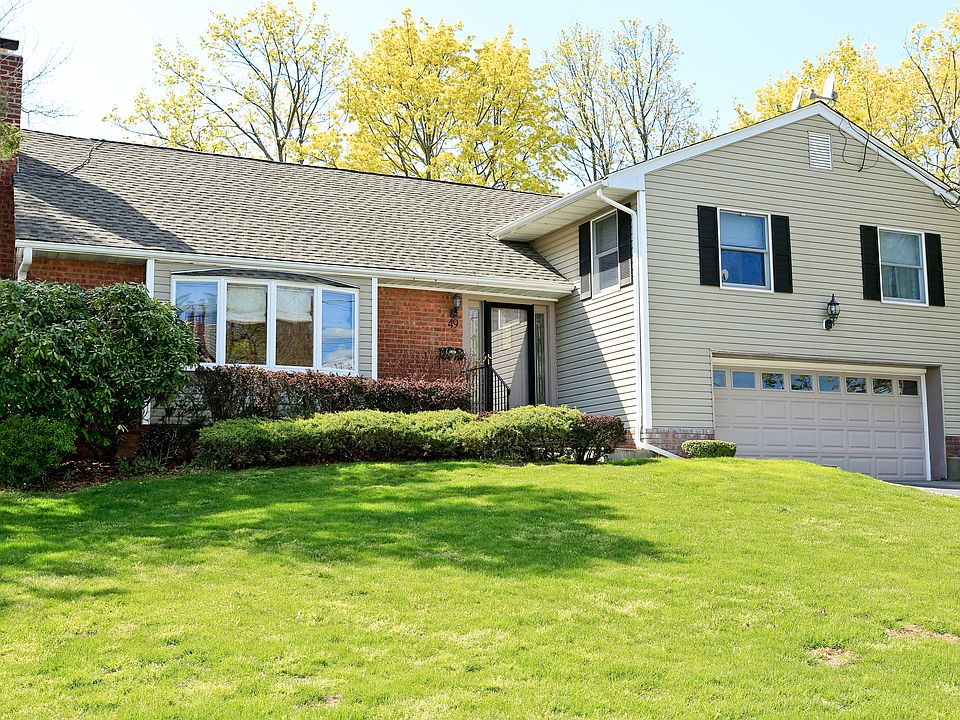 1st image of 49 Browning Dr