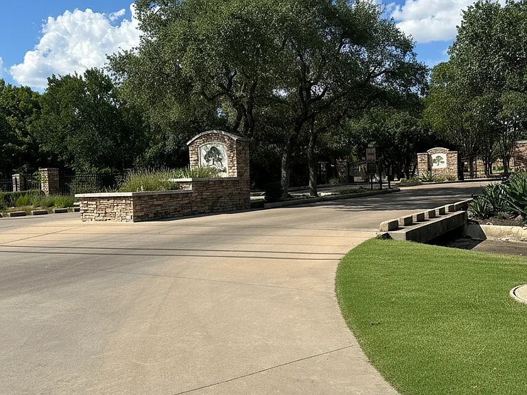 13804 Ashton Woods Cir — Photo 1