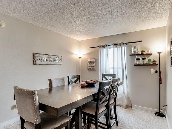 5th image of 733 Driftwood Cir