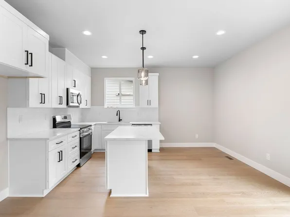 6345 SE 85th Ave Unit A, Portland, OR 97266
