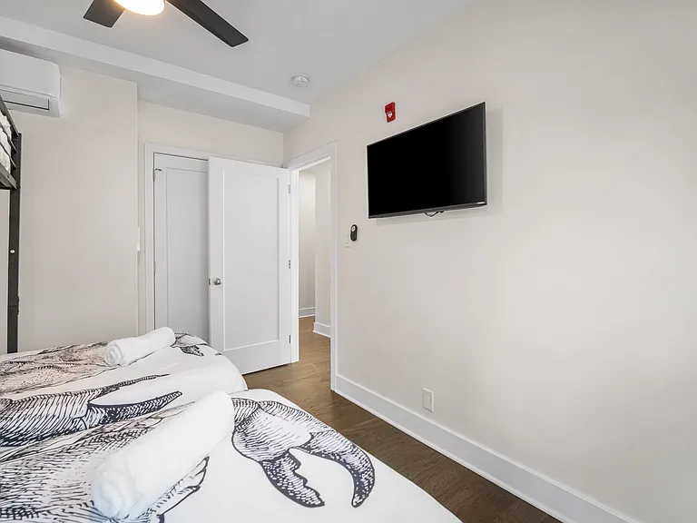 1059 Asbury Ave #1 — Photo 27