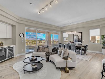 9220 Tesoras Dr Unit 202, Las Vegas, NV, 89144