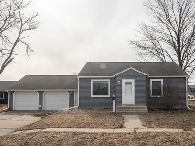 112 6th St NW, Orange City, IA, 51041