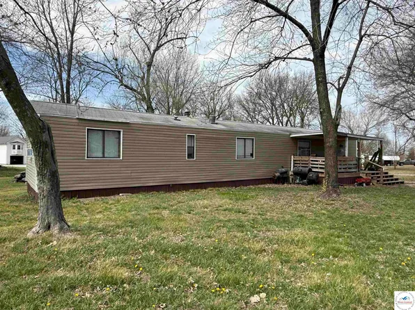 301 N Vermont St, Green Ridge, MO 65332