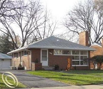 3rd image of 333 Orchard View Dr