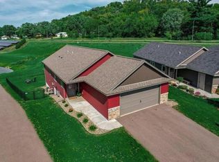 870 Brentwood Cir, River Falls, WI 54022