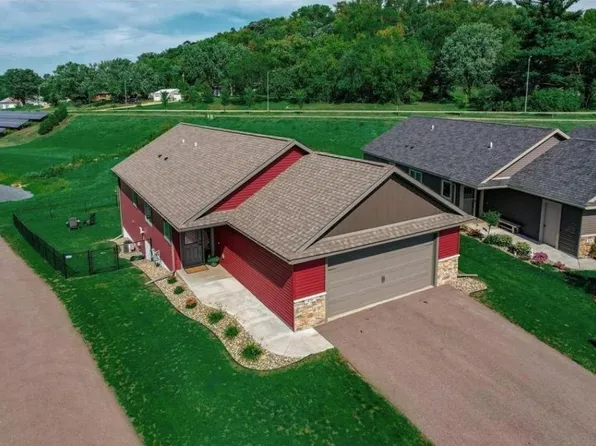 870 Brentwood Cir, River Falls, WI 54022
