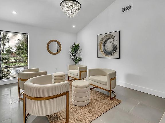 4th image of 3033 Wister Cir