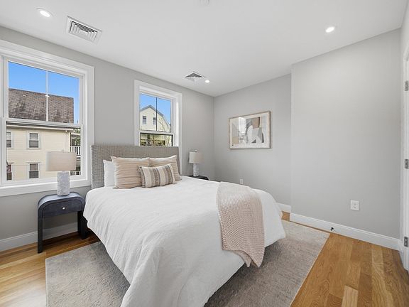 4th image of 174 Walnut St #2