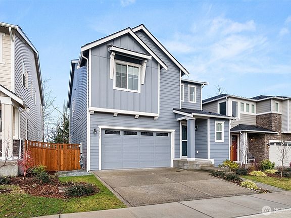 2nd image of 14826 Tyee Drive E