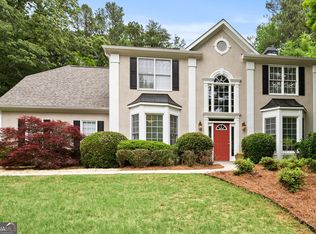 4020 Charleston Ln, Roswell, GA 30075