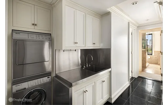 Sold by Douglas Elliman | media 4