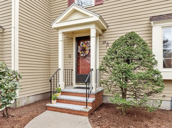 19 Carriage Way #19, Danvers, MA 01923