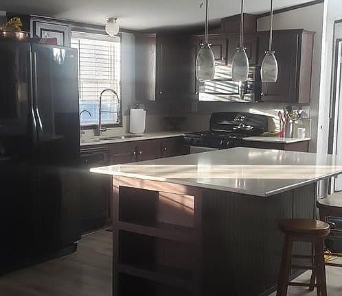 4th image of 308 S Roy Orbison Dr