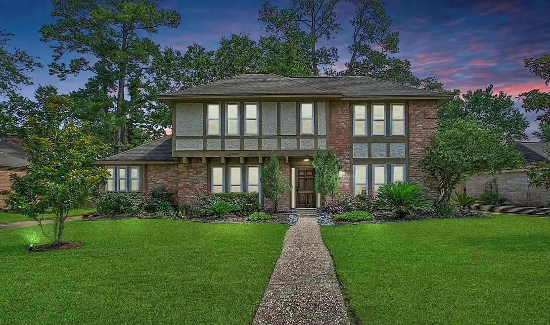 4 bed, 2.5 bath, 2661 sqft, $2,175 — Photo 1