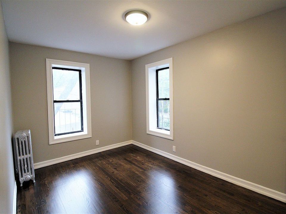 2nd image of 1030 Woodycrest Ave APT 1E