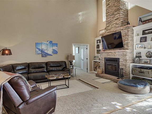 5th image of 47895 Foxwood Dr