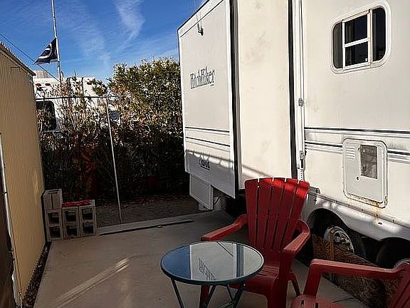 5th image of 170 Central Blvd #15