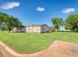 207 S 12th St, Cheyenne, OK 73628