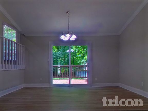 3rd image of 5911 Leatherwood Ln