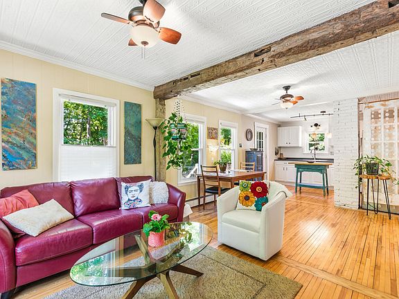 4th image of 9 Cottage Place